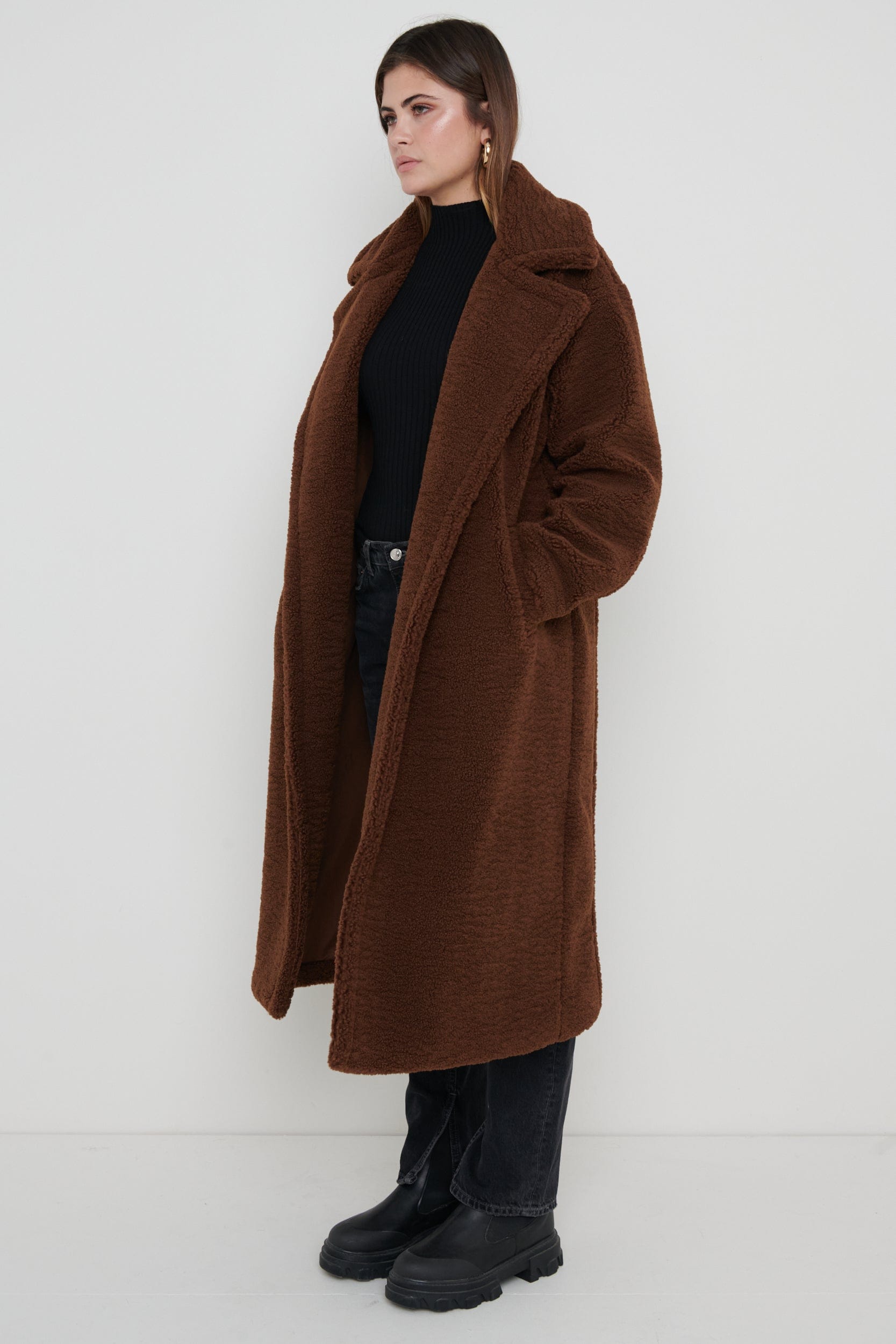 Teddy Oversized Coat - Brown – Pretty Lavish