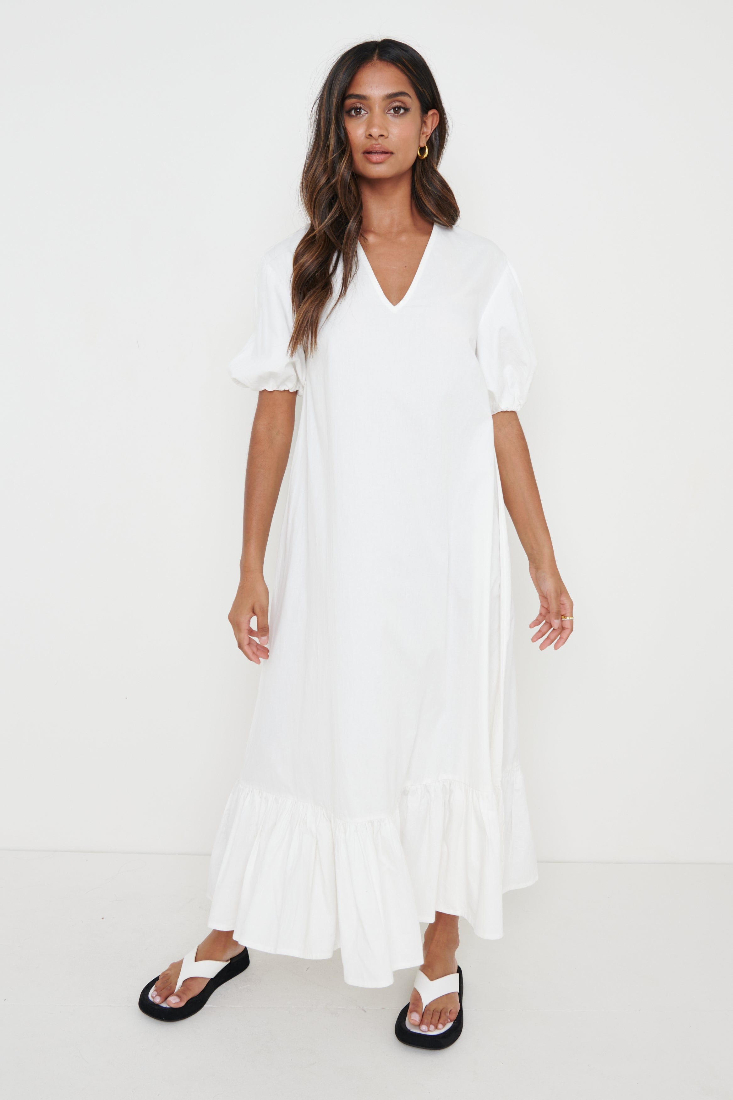 Vera V Neck Midi Dress - White
